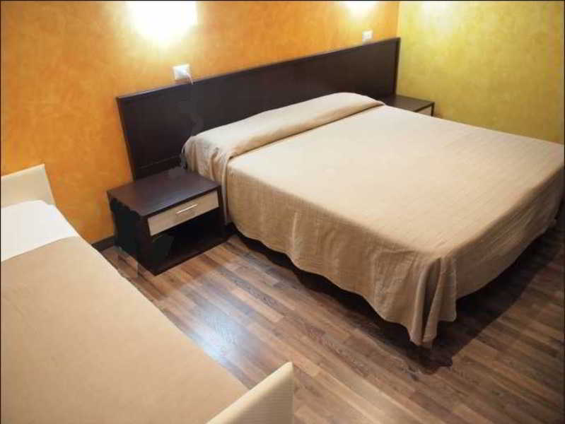 Caput Mundi Hotel Rome Luaran gambar