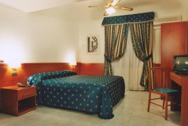 Caput Mundi Hotel Rome Luaran gambar