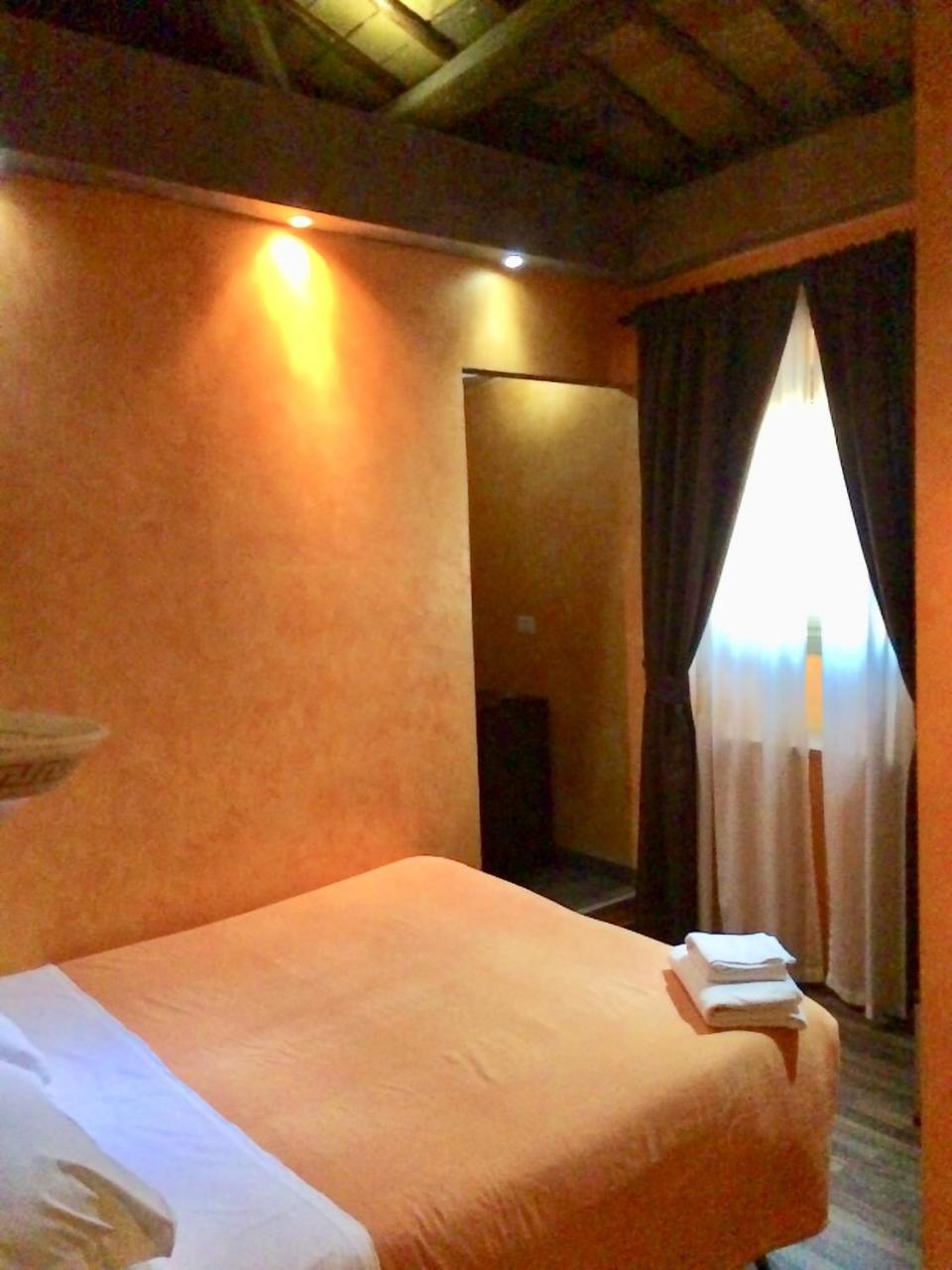 Caput Mundi Hotel Rome Luaran gambar